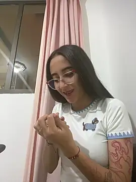 Snapshot of Abby_Coper1 chatting on 07-14-26, 04:17 Abby Coper1 online show from 07-14-26, 04:17