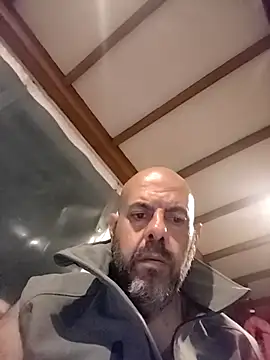 merenda2105 online show from 04-16-26, 11:40