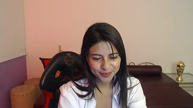 Lady isabella  online show from 07-07-26, 01:14