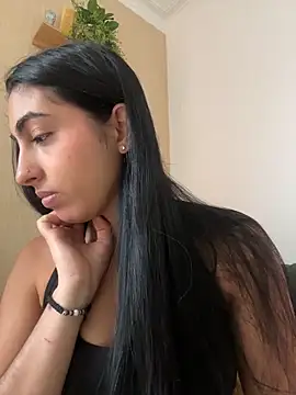 Snapshot of Lily_Rush chatting on 06-06-26, 12:10 Lily Rush online show from 06-06-26, 12:10