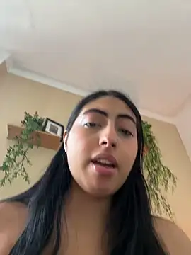 Snapshot of Lily_Rush chatting on 06-30-26, 01:11 Lily Rush online show from 06-30-26, 01:11