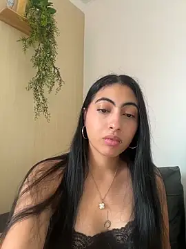Snapshot of Lily_Rush chatting on 06-12-26, 12:03 Lily Rush online show from 06-12-26, 12:03