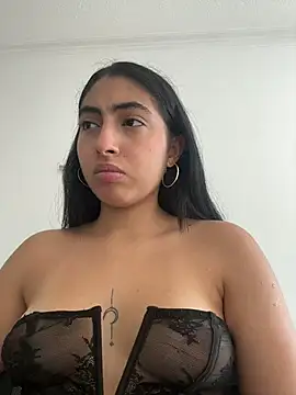 Snapshot of Lily_Rush chatting on 07-11-26, 04:07 Lily Rush online show from 07-11-26, 04:07