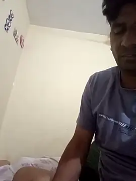 Hot-tina01 online show from 04-17-26, 06:00