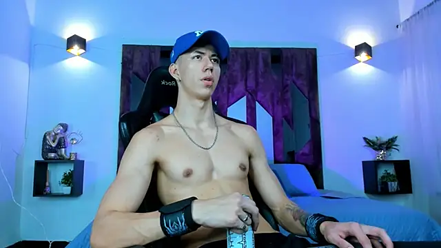 OliverThompsonJS online show from 04-21-26, 04:08