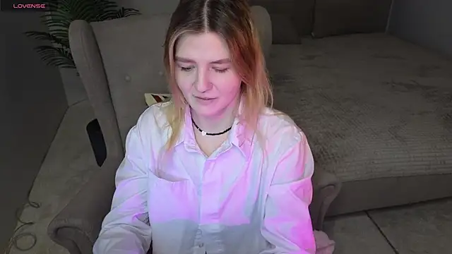 TonyaMeow online show from 04-21-26, 01:42