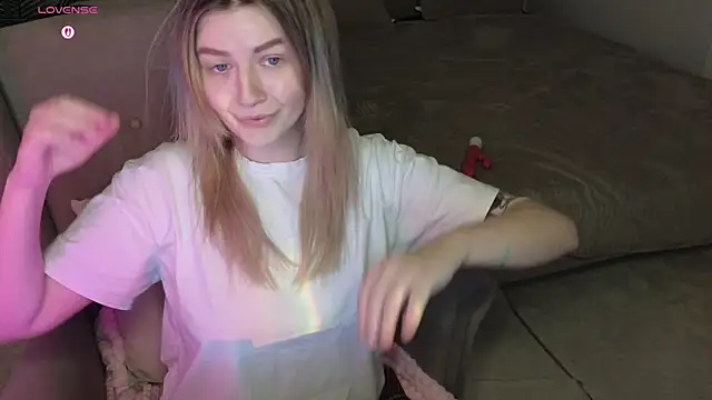 TonyaMeow online show from 05-13-26, 01:23