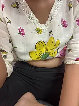missnaina1 online show from 06-27-26, 06:58