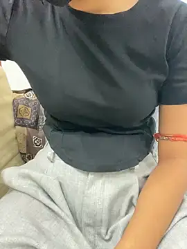 miss  sonam online show from 05-27-26, 04:47