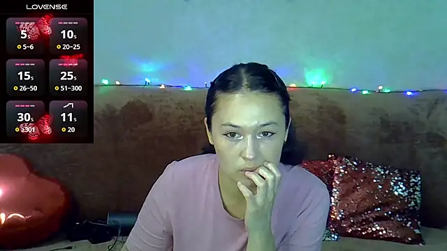Margaret Sweet  online show from 05-22-26, 03:43