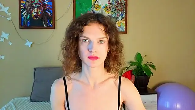 Snapshot of Muscle_Muse chatting on 05-16-26, 05:17 Muscle Muse online show from 05-16-26, 05:17