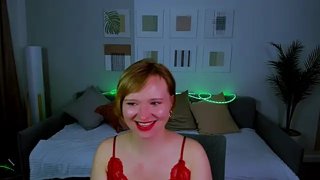 TrishaSmitty online show from 04-18-26, 02:08