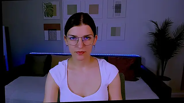 AnnaThorne online show from 05-02-26, 04:18