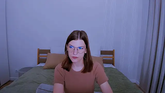 AnnaThorne online show from 05-04-26, 05:11