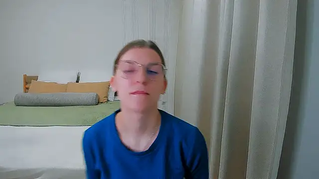 AnnaThorne online show from 05-05-26, 04:37