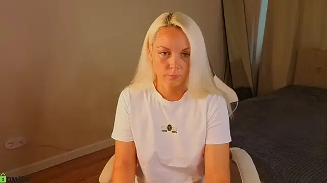 April Nelson online show from 06-17-26, 12:32
