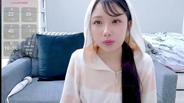 Minamina2 online show from 05-23-26, 10:09