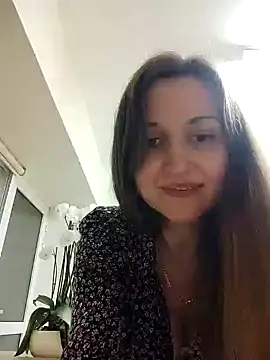 irresistibelle online show from 04-21-26, 01:42
