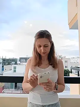 irresistibelle online show from 05-24-26, 04:18