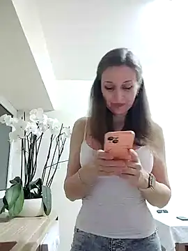 irresistibelle online show from 05-08-26, 12:14