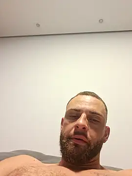 Mineirinho22c online show from 04-18-26, 03:42