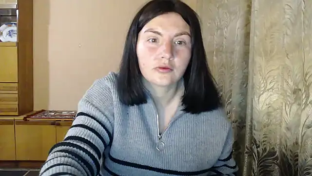 AlinaxJames online show from 04-21-26, 02:14
