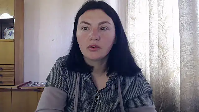 AlinaxJames online show from 04-24-26, 07:43