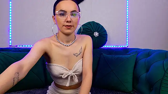 EliaSkye online show from 06-03-26, 11:11