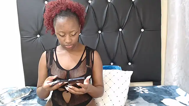 Snapshot of SexyBadGirl20 chatting on 06-12-26, 07:00 SexyBadGirl20 online show from 06-12-26, 07:00