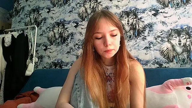 Snapshot of Princess_Mira chatting on 05-20-26, 08:00 Princess Mira online show from 05-20-26, 08:00