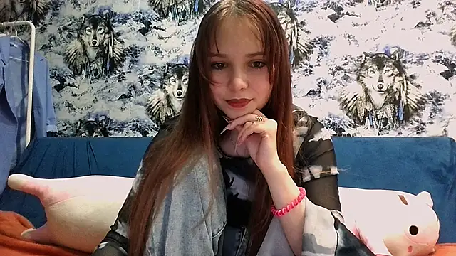 Princess Mira online show from 06-17-26, 05:12