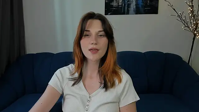 elani lune online show from 06-27-26, 04:13