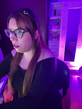 AliceMtz online show from 06-16-26, 11:49