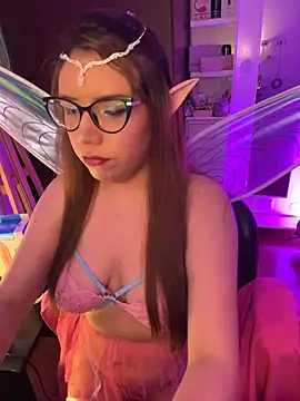 Snapshot of AliceMtz chatting on 05-18-26, 10:03 AliceMtz online show from 05-18-26, 10:03