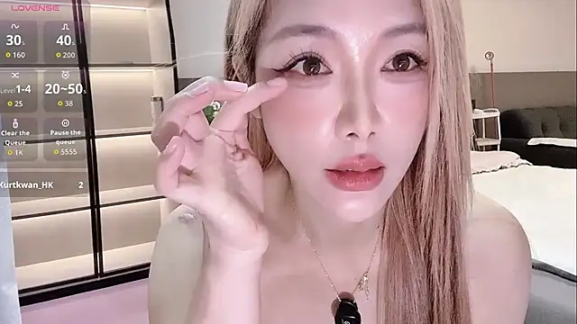 wenwen-mm online show from 06-19-26, 02:12