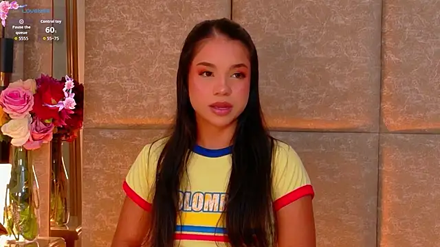 Valeria-Beltran online show from 06-18-26, 04:11