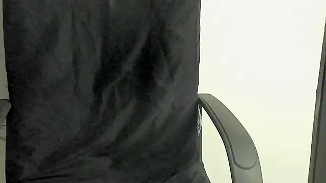 lolabunnysc online show from 05-08-26, 12:53