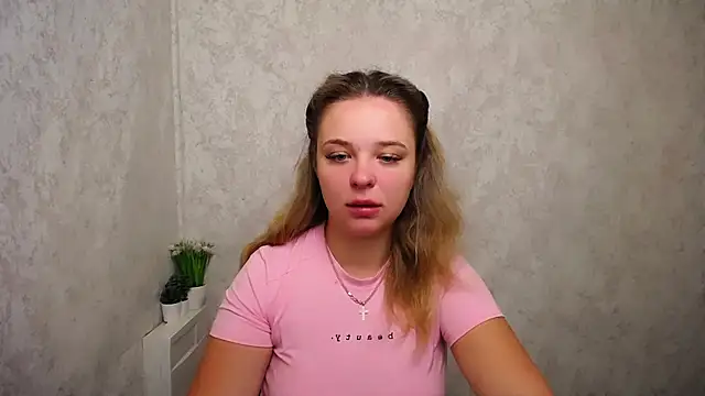 NicoleAura online show from 06-26-26, 05:02