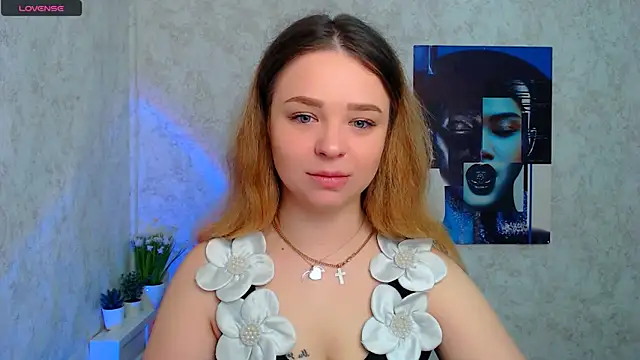 NicoleAura online show from 05-11-26, 06:59
