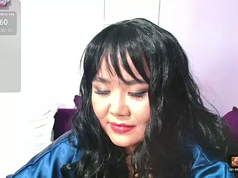 Yvette Minna online show from 04-18-26, 05:59