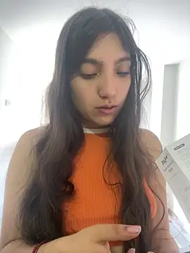 Soffy 20 online show from 05-25-26, 04:38