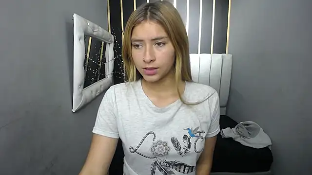 Snapshot of nancy_blonde chatting on 05-29-26, 12:22 nancy blonde online show from 05-29-26, 12:22
