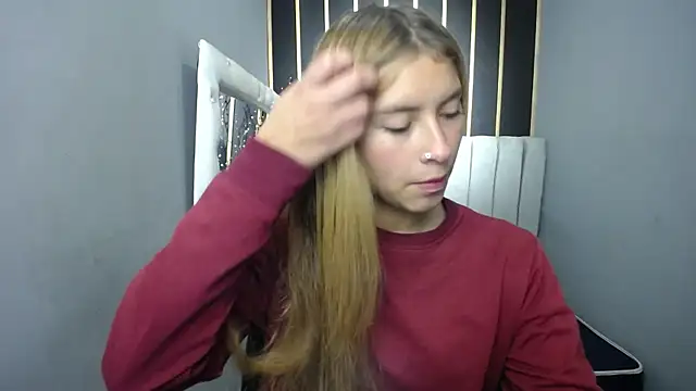 Snapshot of nancy_blonde chatting on 05-09-26, 12:41 nancy blonde online show from 05-09-26, 12:41