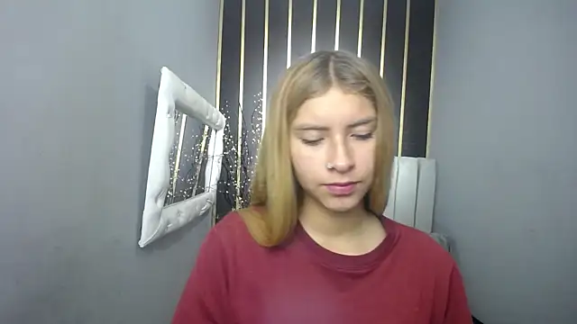 Snapshot of nancy_blonde chatting on 05-12-26, 01:28 nancy blonde online show from 05-12-26, 01:28