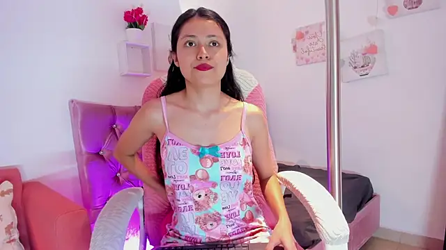 Andrea Robles online show from 04-18-26, 05:48