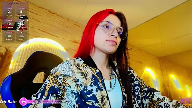 Moon Red r online show from 06-16-26, 12:49