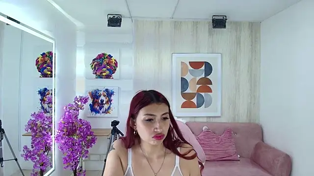 Sofi monroeee online show from 05-04-26, 06:33
