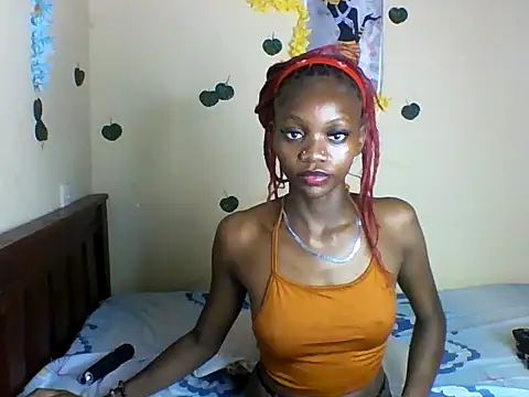 Snapshot of LunaNior chatting on 06-05-26, 06:52 LunaNior online show from 06-05-26, 06:52