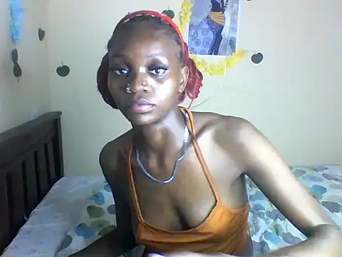 Snapshot of LunaNior chatting on 06-07-26, 01:00 LunaNior online show from 06-07-26, 01:00