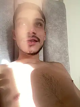 Snapshot of Axel_DavisS chatting on 06-26-26, 10:04 Axel DavisS online show from 06-26-26, 10:04